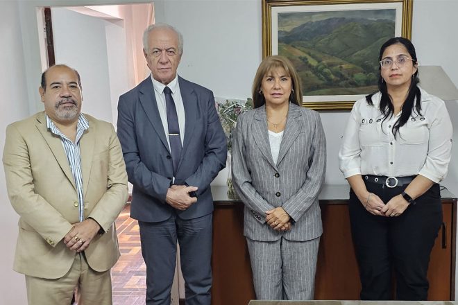 La Dra. Elena Hurtado dió inicio a una serie de reuniones con los representantes gremiales del IPSST