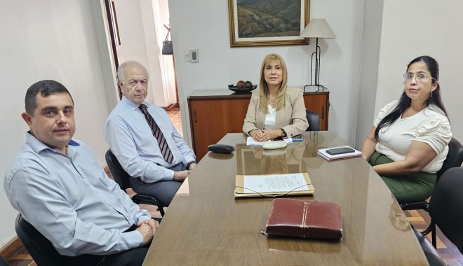 La Dra. Elena Hurtado refuerza el diálogo con los representantes gremiales