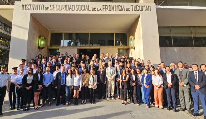 Izamiento patrio en Casa Central: el IPSST conmemoró la Batalla de Tucumán