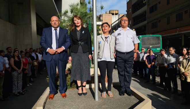 Izamiento en Casa Central: el IPSST conmemoró el Día de la Soberanía Nacional