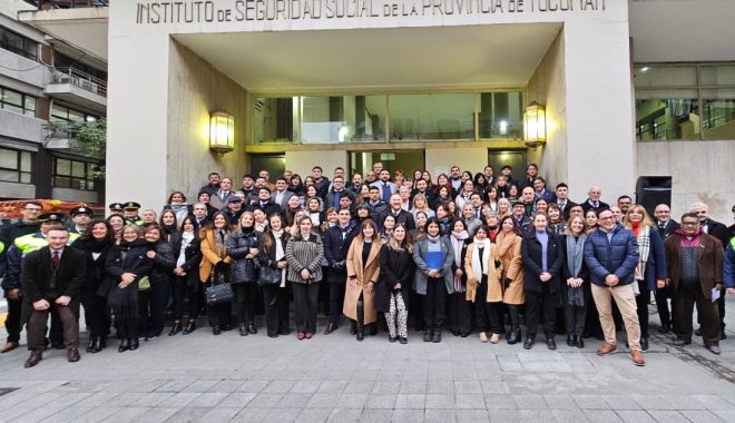 Izamiento en Casa Central: el IPSST conmemoró la Revolución de Mayo