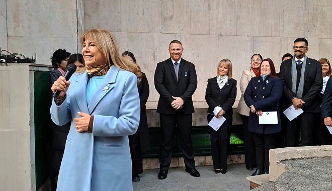 Izamiento patrio en Casa Central: el IPSST conmemoró el Día de la Independencia