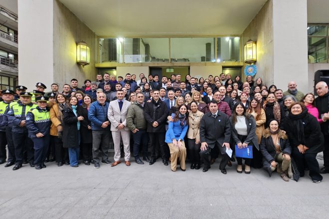 Izamiento en Casa Central por el Paso a la Inmortalidad del General San Martín